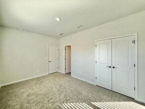 2542 Olive Chapel Rd in Apex, NC - Building Photo - Building Photo