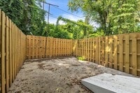 2882 W Baltimore St photo'