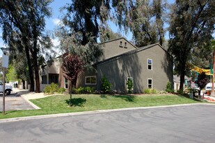 Summerset Villas in Escondido, CA - Building Photo