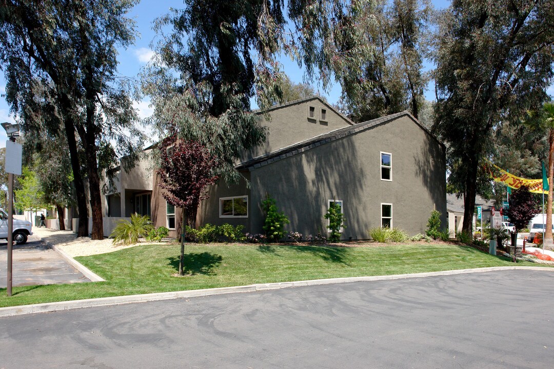 Summerset Villas in Escondido, CA - Building Photo