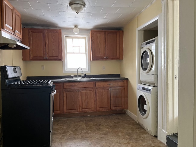 683 State St in Albany, NY - Building Photo - Building Photo