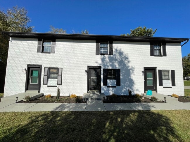property at 17 19/21-21 Seminole Dr