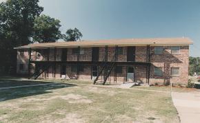 Oak Manor Apartments in Monroe, LA - Building Photo