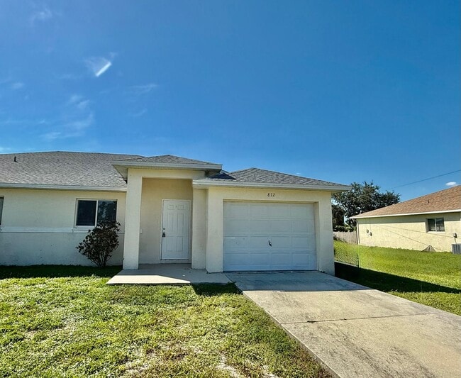 property at 872 Eisenhower Blvd