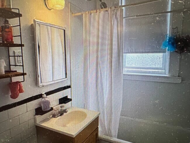 1691 Commonwealth Ave, Unit 32 in Boston, MA - Building Photo - Building Photo