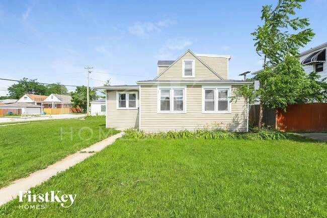 7803 S Central Ave in Burbank, IL - Foto de edificio - Building Photo