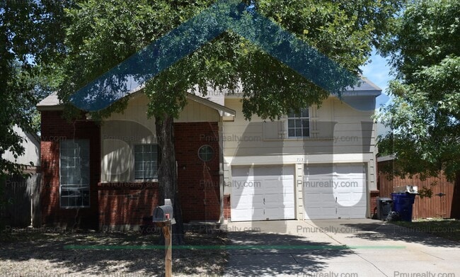 property at 723 Swan Dr