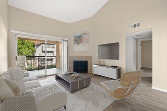 Ironwood Apartments- Fontana, CA in Fontana, CA - Foto de edificio - Building Photo