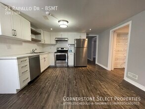 21 Rapallo Dr in Hamilton, ON - Building Photo - Building Photo