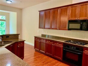 1303 Creekside Pl SE in Smyrna, GA - Building Photo - Building Photo