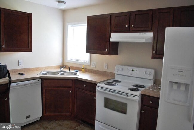 property at 306 Oakwood Ave