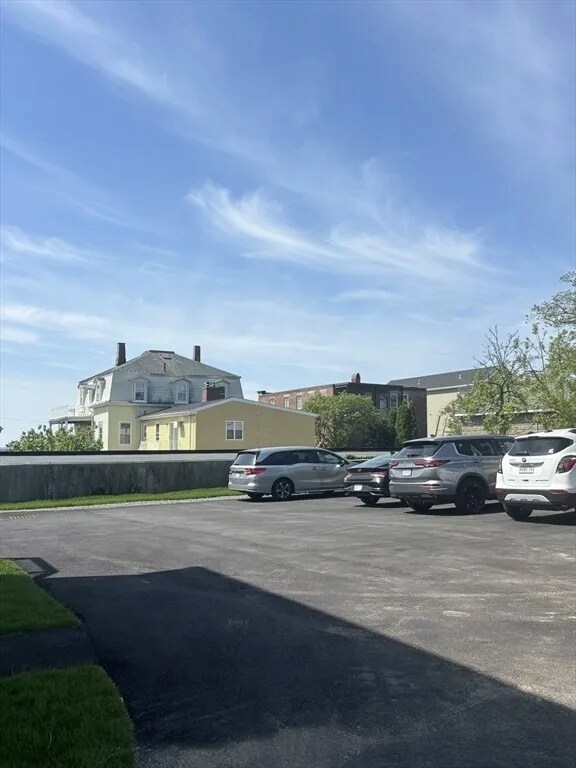40 Orient Ave, Unit 1 in Boston, MA - Building Photo - Building Photo