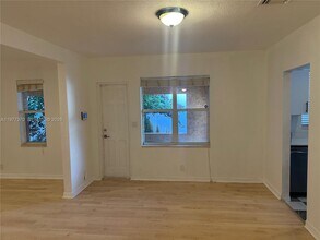 725 Navarre Ave in Coral Gables, FL - Building Photo - Building Photo