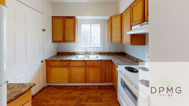 317 E Hillsdale St in Lansing, MI - Building Photo - Building Photo