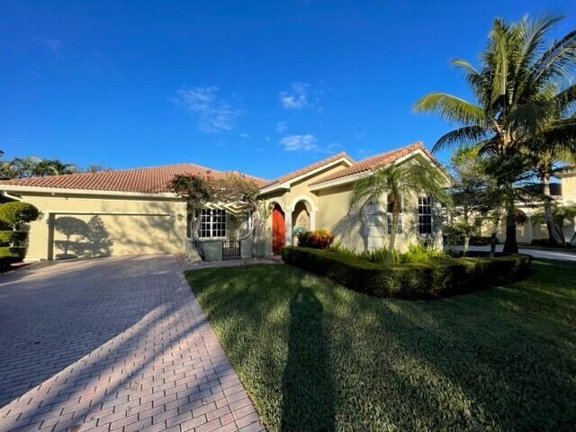 116 Via Rosina in Jupiter, FL - Building Photo