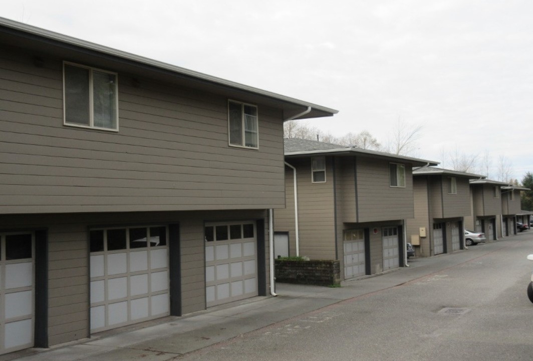 Portage Creek Apartments in Arlington, WA - Building Photo