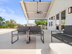 Timber Ridge Apartment Homes in Leesville, LA - Foto de edificio - Building Photo