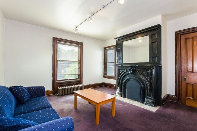 The Frisinger House in Ann Arbor, MI - Foto de edificio - Building Photo