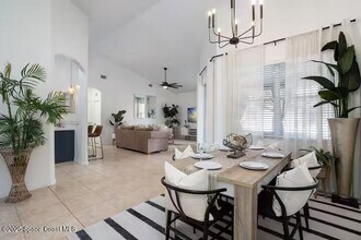 581 Eldron Blvd SE in Palm Bay, FL - Building Photo - Building Photo