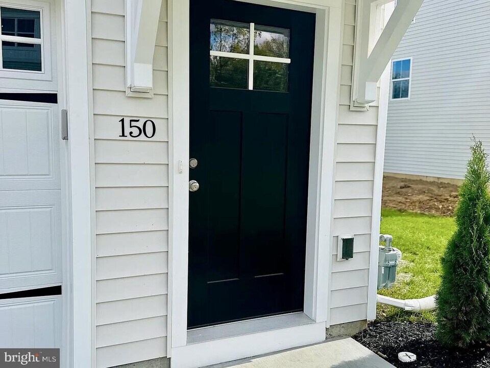 150 Copperleaf Dr in Hampden Township, PA - Building Photo
