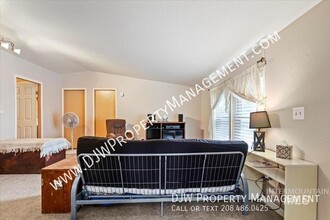 3320 Airport Rd in Nampa, ID - Building Photo - Building Photo