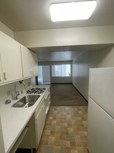 2115 Haste St in Berkeley, CA - Building Photo - Interior Photo