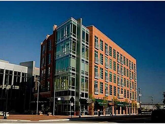 221 Market St