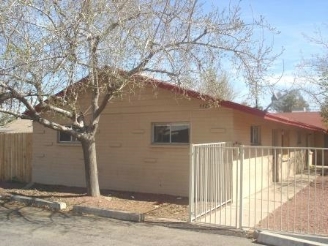 Fletcher's Place in Phoenix, AZ - Building Photo