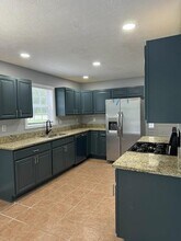 768 8 Point Ct in Suwanee, GA - Foto de edificio - Building Photo