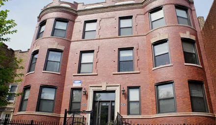 2840 N Albany Ave, Unit 2836-2 in Chicago, IL - Building Photo