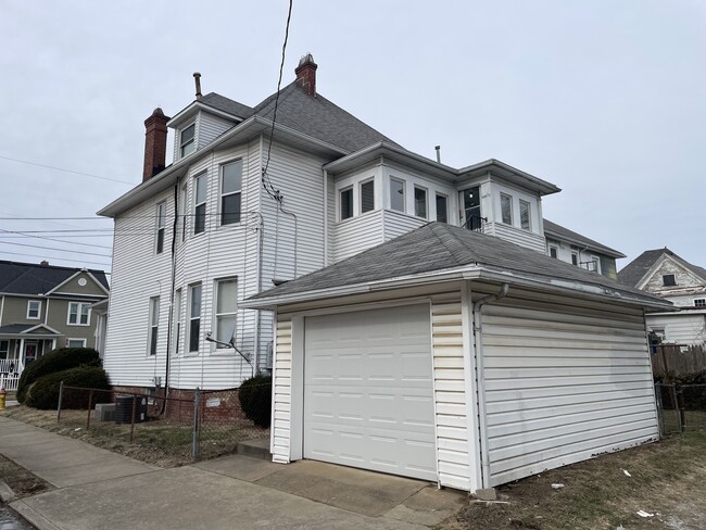 1800 Spring St, Unit Up in Parkersburg, WV - Foto de edificio - Building Photo