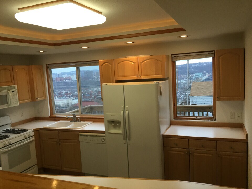 2309 Wellington St in Pittsburgh, PA - Foto de edificio