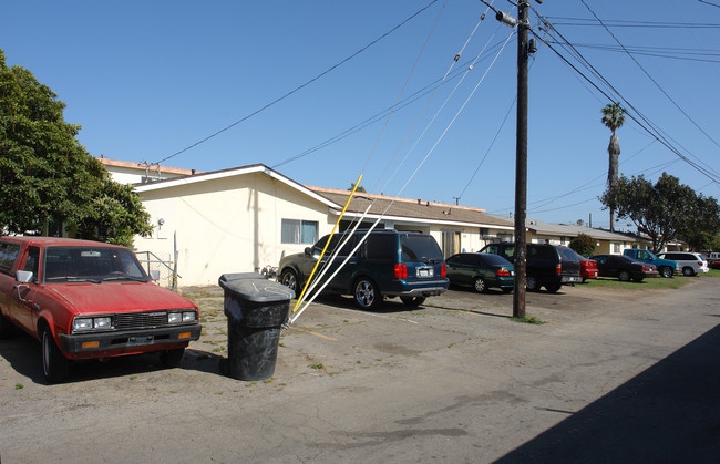 520-530 Hill St in Oxnard, CA - Building Photo - Building Photo