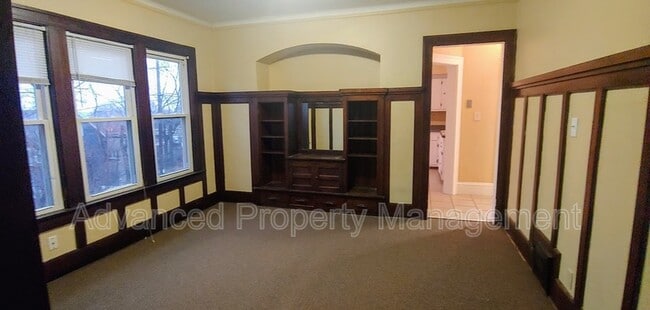 property at 1425 N 47th St