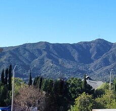 2515 Foothill Blvd in La Crescenta, CA - Building Photo - Building Photo