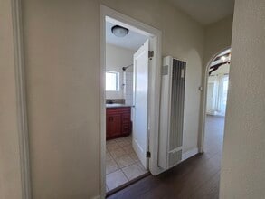 130 E Colden Ave in Los Angeles, CA - Building Photo - Building Photo