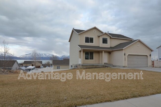 4044 S Lake Vista Dr in Saratoga Springs, UT - Building Photo - Building Photo