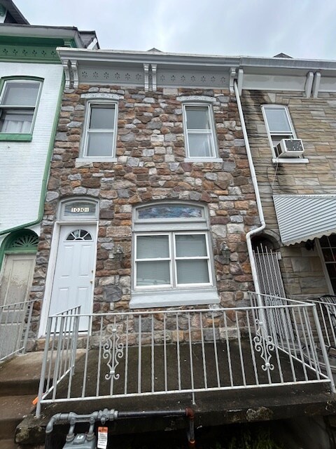 property at 1030A Elm St
