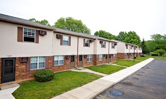 Urbana Village in Urbana, OH - Building Photo