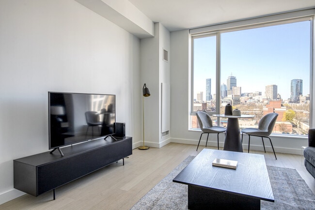 390 Harrison Ave in Boston, MA - Foto de edificio - Building Photo