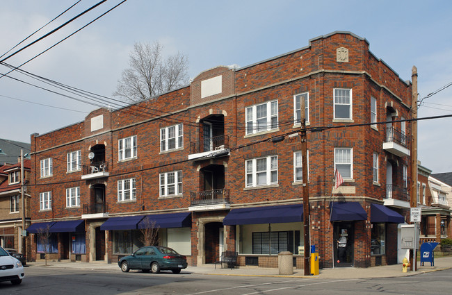 Taylor Avenue Apartments in Bellevue, KY - Foto de edificio - Primary Photo