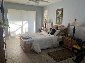 2704 Little Country Rd in Parrish, FL - Building Photo - Building Photo