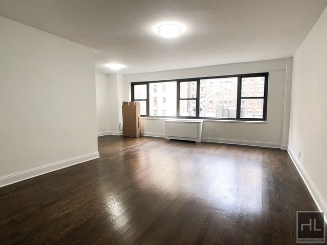 EAST 56 STREET, Unit 9D