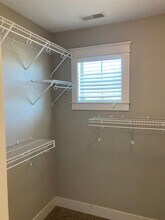 408 SE 17th Ct in Grimes, IA - Building Photo - Building Photo