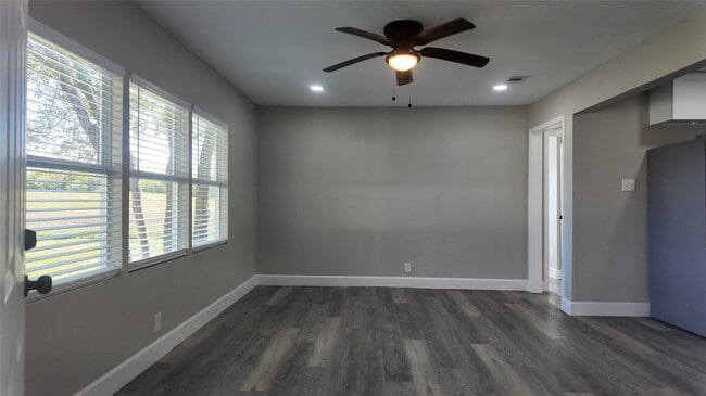 property at 917 Temple Dr