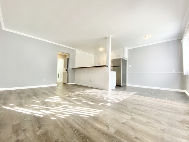 1260 S Westgate Ave in Los Angeles, CA - Building Photo - Building Photo