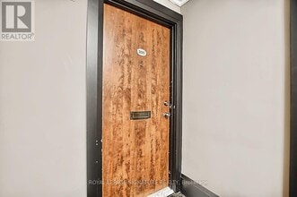 5949 Yonge St in Toronto, ON - Building Photo - Building Photo