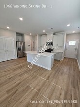 1066 Winding Spg Dr in Mebane, NC - Building Photo - Building Photo