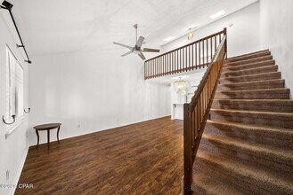 6504 N Lagoon Dr in Panama City Beach, FL - Foto de edificio - Building Photo