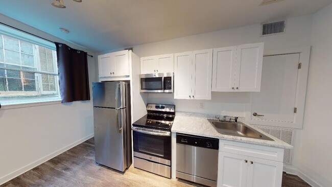 821 Washington Ave in New Orleans, LA - Building Photo - Building Photo